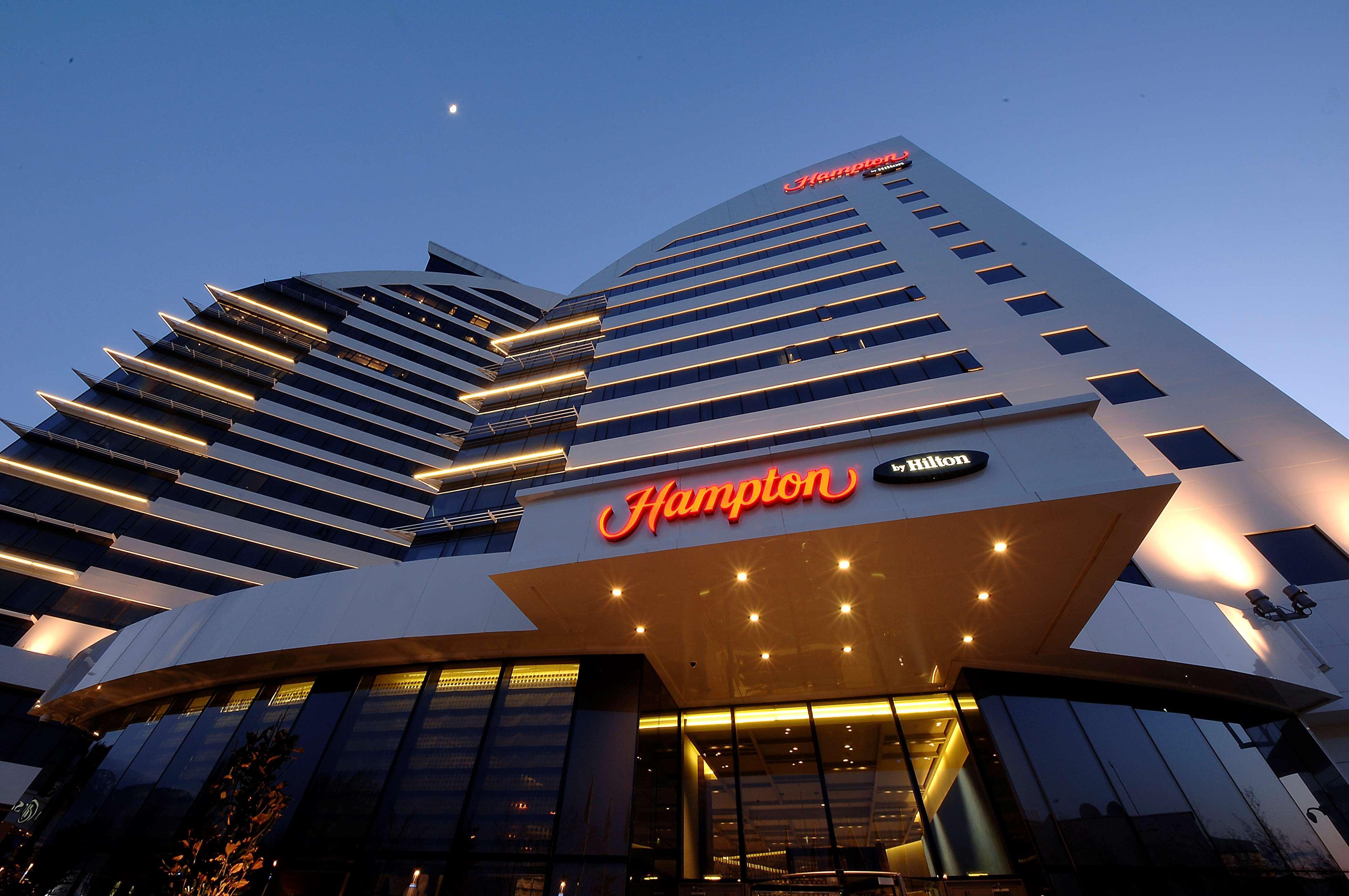 Hampton By Hilton Bursa Hotel Екстериор снимка